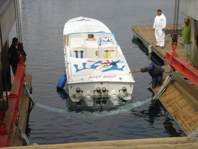 Offshore powerboat project by Marine Performance